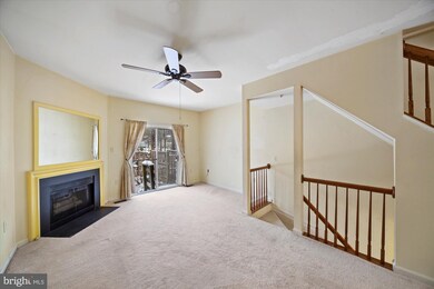 3435 Lindenwood Dr, Laurel, MD 20724 - photo 3