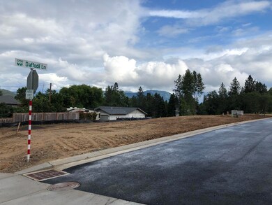 1774 Daffodil Ln, Grants Pass, OR 97526 - photo 3