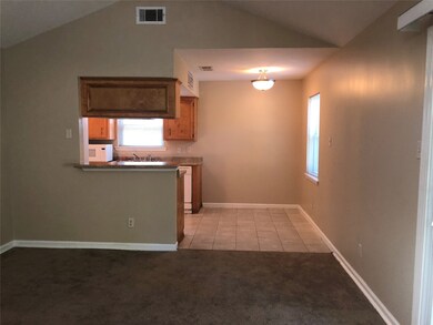 7705 Sterlingshire St, Houston, TX 77016 - photo 5