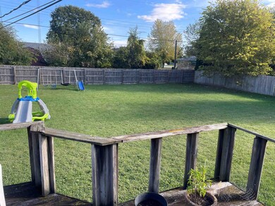 2117-2119 Davis Dr, Belvidere, IL 61008 - photo 4