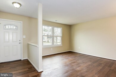 18710 Winding Creek Place, Germantown, MD 20874 - photo 3
