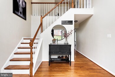 6856 Compton Heights Cir, Clifton, VA 20124 - photo 4