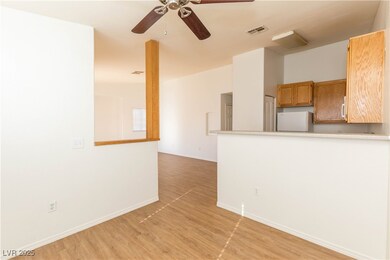 4730 E Craig Rd unit 2028, Las Vegas, NV 89115 - photo 3