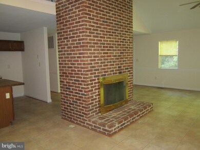 2025 Deer Run Ct, Huntingtown, MD 20639 - photo 6