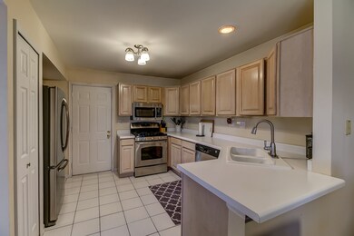 Stainless Steel Appliances, Closet Pantry