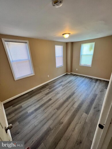 3031 Alabama Rd, Camden, NJ 08104 - photo 4