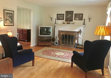 12927 Allerton Ln, Silver Spring, MD 20904 - photo 2