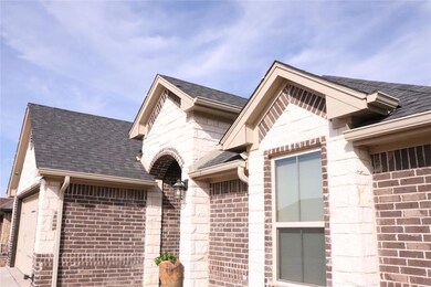 235 Jacinth Ln, Granbury, TX 76049 - photo 5