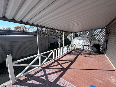 150 Maple Ln, Manteno, IL 60950 - photo 2