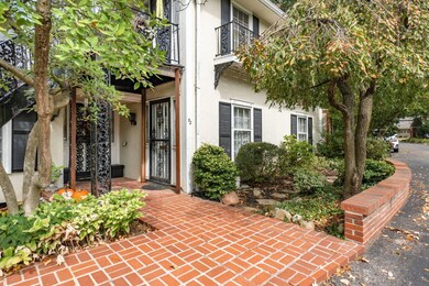 1631 Roxbury