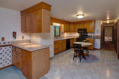 115 Camelback Rd, Marstons Mills, MA 02648 - photo 4