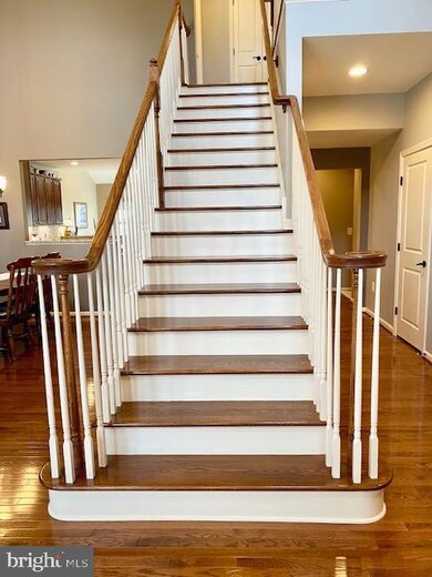 118 Mustang Way, Norristown, PA 19403 - photo 5