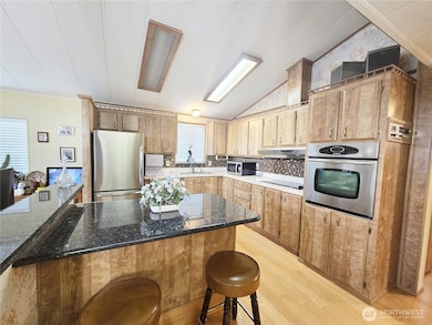 9824 Asotin St S, Tacoma, WA 98444 - photo 5