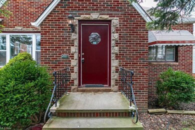 394 E 200th St, Cleveland, OH 44119 - photo 3
