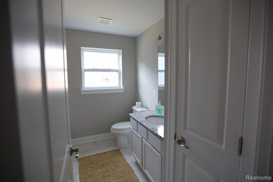 Note – Photos show identical 