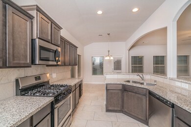 394 Lake Line Dr, Alvin, TX 77511 - photo 7