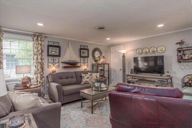 341 River Walk Dr, New Bern