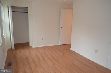 35 Dufief Ct, North Potomac, MD 20878 - photo 4