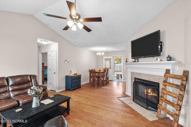 148 Settlers Cir, Jacksonville, NC 28546 - photo 6