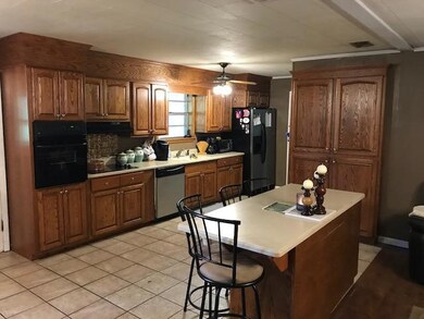 410 Graves Rd, Ellisville, MS 39437 - photo 4