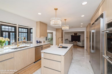 09_13ValleyForgeRd_5_Kitchen_HiRes