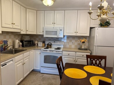 176 Maple Ave unit 2-38, Rutland, MA 01543 - photo 6