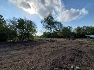 1305 Rymal Rd, Alvin, TX 77511 - photo 5