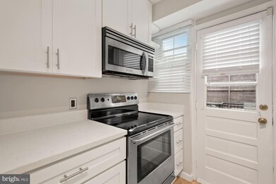1737 P St NW unit 502, Washington, DC 20036 - photo 7
