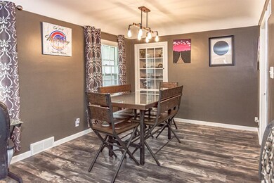 2421 10th Ave SW, Cedar Rapids, IA 52404 - photo 5