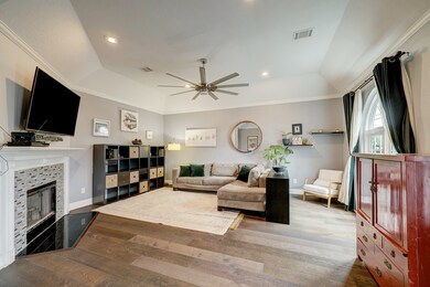 239 Cody St, Houston, TX 77009 - photo 4