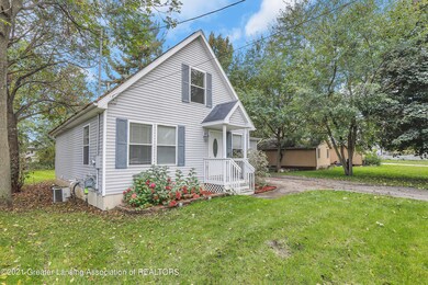 327 W Berry Ave, Lansing, MI 48910 - photo 6