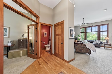 Solid 3 Oak panel doors throughout