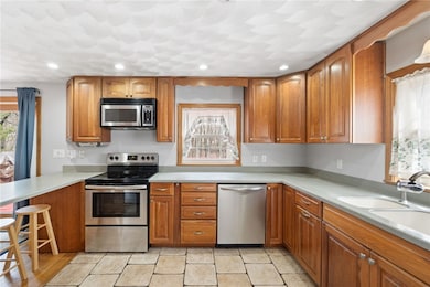 193 Hines Rd, Cumberland, RI 02864 - photo 6