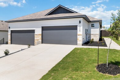 119 Gunner Rd, Buda, TX 78610 - photo 5