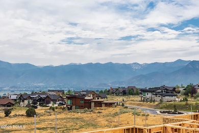 022_2177enotchmountaincir6_473