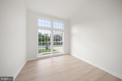 12399 Brown Fox Way, Reston, VA 20191 - photo 4