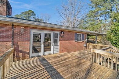 101 Brookmeade Dr, Statesville, NC 28625 - photo 3