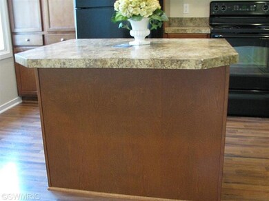 2467 Nuttall Ct unit 20, Holland, MI 49424 - photo 3