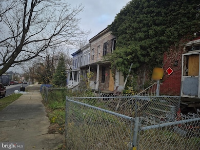 2871 W Lanvale St, Baltimore, MD 21216 - photo 2