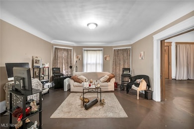 1333 E 82nd St, Cleveland, OH 44103 - photo 7