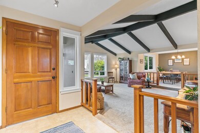 2852 Fredrick Dr, Medford, OR 97504 - photo 7