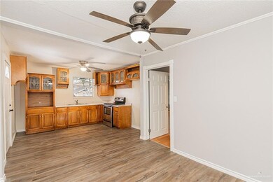 209 W Eller Ave, Pharr, TX 78577 - photo 5