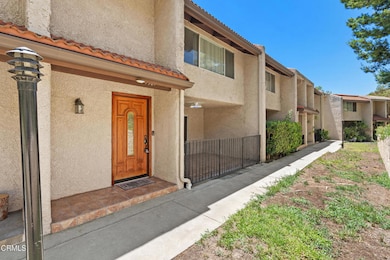 9503 Via Venezia, Burbank, CA 91504 - photo 4