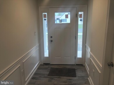 367 Appletree Dr, Levittown, PA 19055 - photo 3