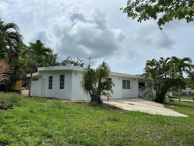 interior 200 Las Palmas, Vieques, PR 00765 - photo 3