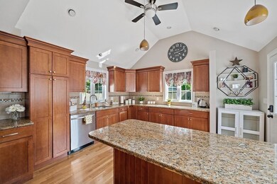 19 Adorn St, Weymouth, MA 02188 - photo 6