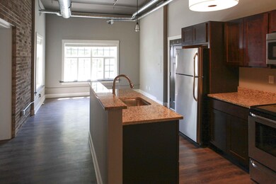 Unit 202 pic 3