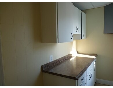 47 Royal St, Lowell, MA 01851 - photo 5