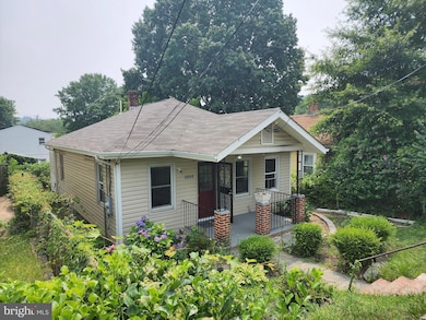 4229 Eads St NE, Washington, DC 20019 - photo 2