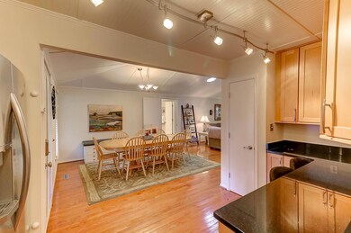 32 Twin Oaks (13)